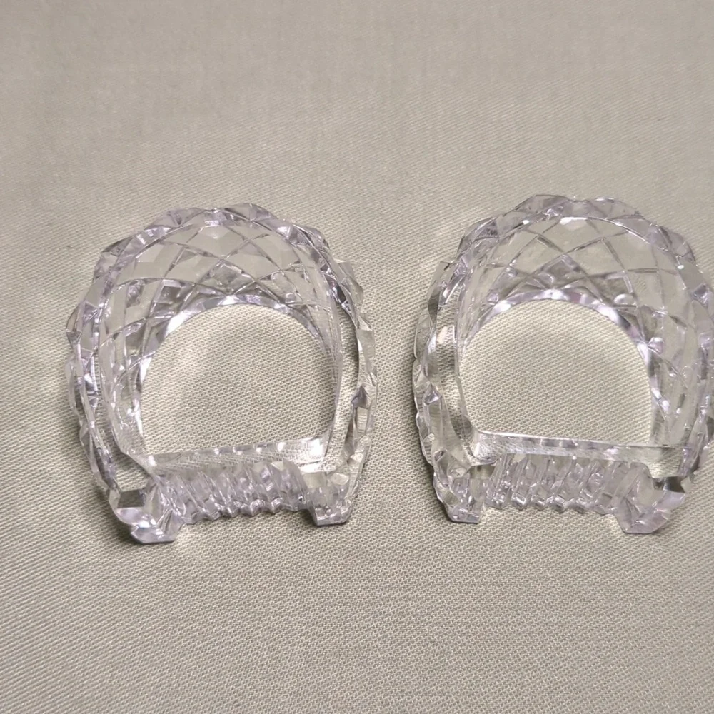 Vintage napkin rings and dish - Picture 2 of 7